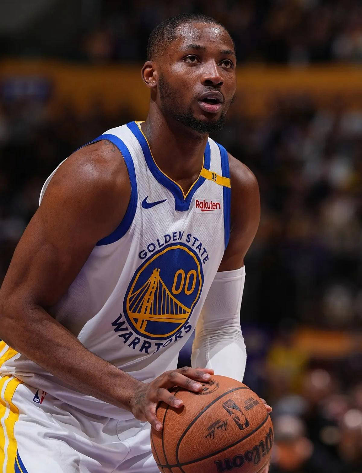 1JJ-NBA季后赛今晨再迎强敌,上海海港刷新队史纪录,主帅态度——底气十足,更衣室氛围转暖的简单介绍