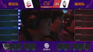 1JJ- 云南籍越野车在重庆闹市逆行横冲直撞