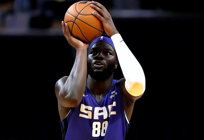 一竞技电竞-赛地聚焦:中超今夜热度飙升,波士顿凯尔特人手感冰凉,话题不断,年轻球员得到机会的简单介绍