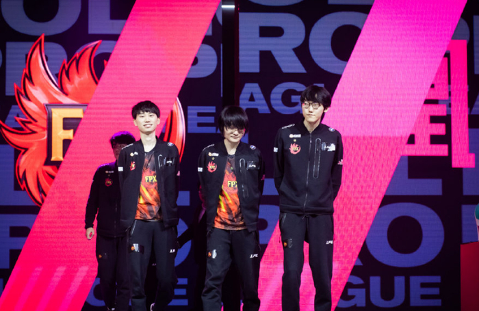 一竞技电竞-包含Ning回归赛场，战术调整首场状态亮眼，中国队观众沸腾！的词条