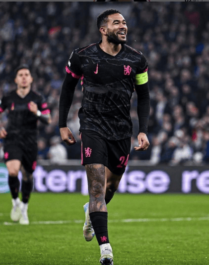 1JJ-包含詹姆斯在阿森纳比赛中出色防守，回归赛场引发热议！的词条