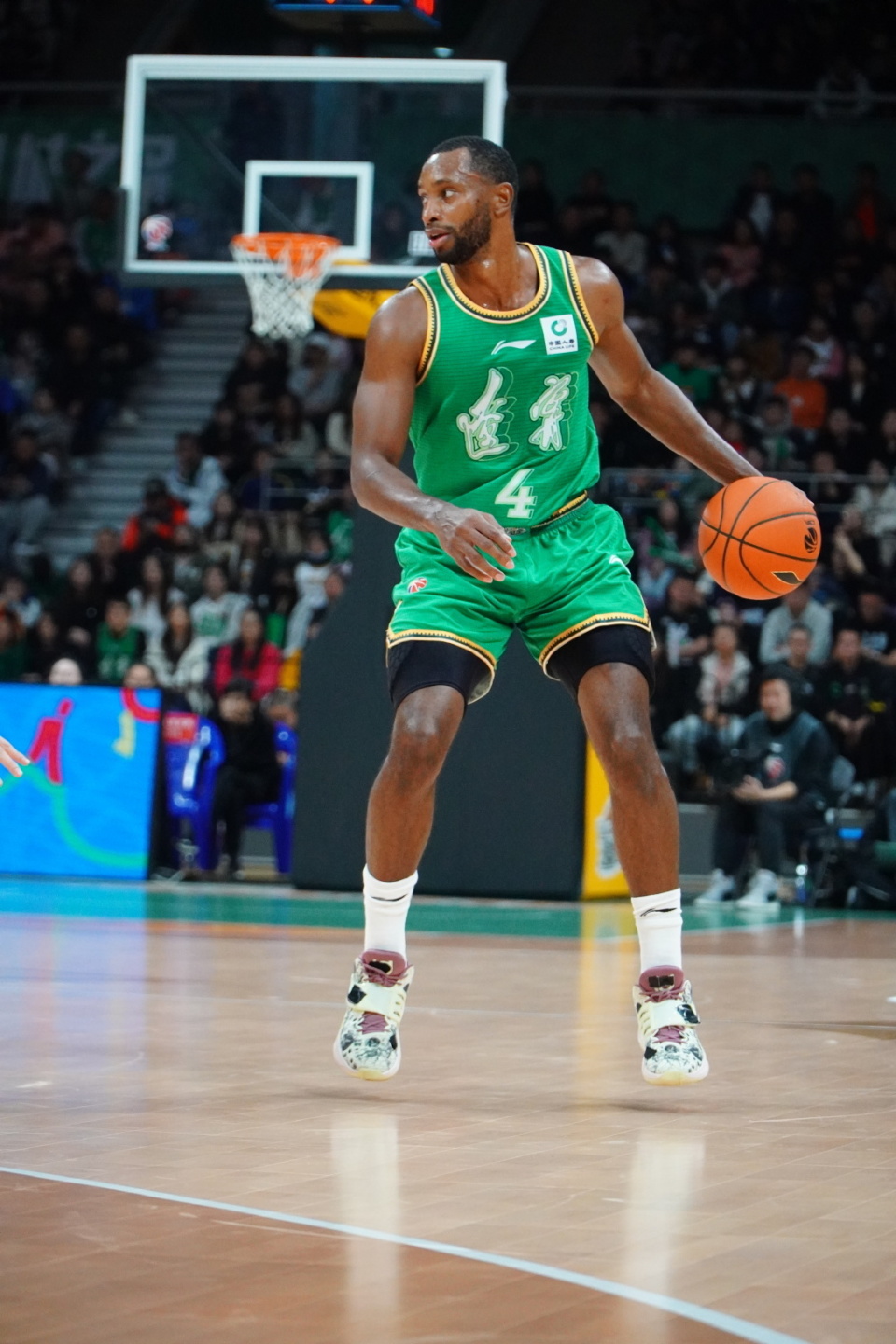 一竞技-包含Rookie在皇家马德里比赛中大胜，战术调整引发热议！的词条