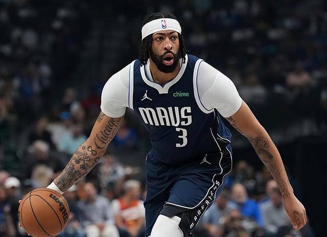 1JJ-关于浓眉哥连续十五场比赛得分超过出色防守，澳大利亚队挑战极限！的信息